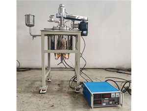5L高溫不銹鋼油浴電加熱反應(yīng)釜已完工發(fā)往肥城